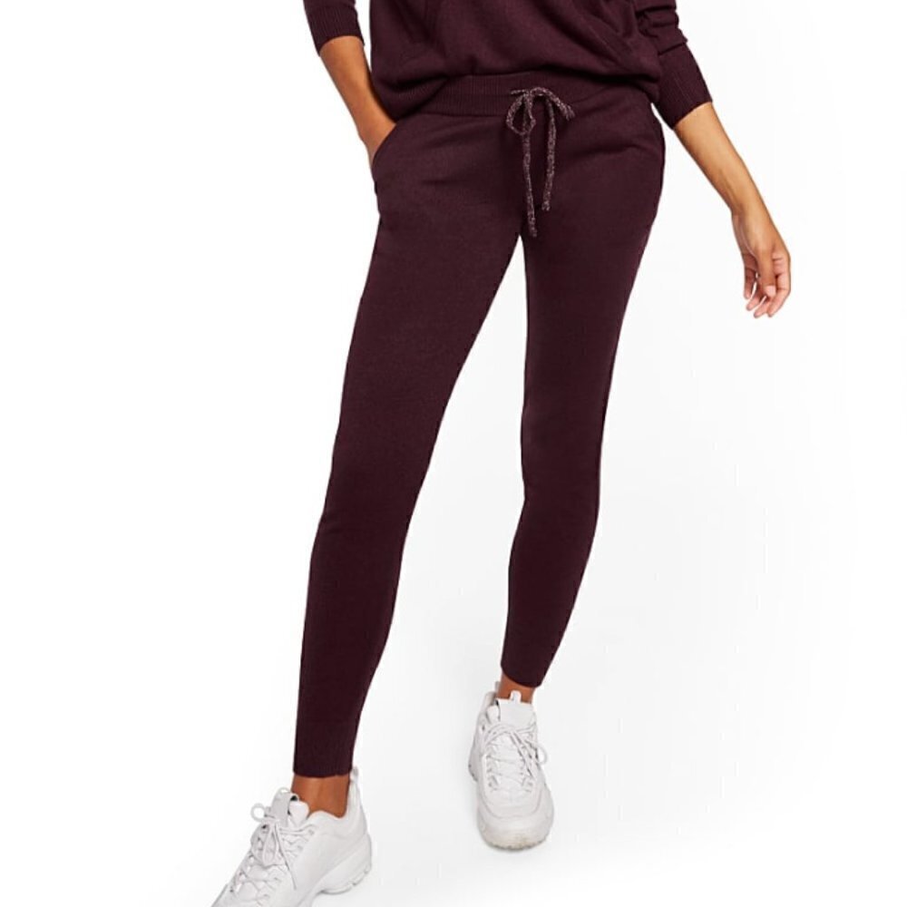 Soho New York & Company Street Women's Size Small‎ Cozy Sweater Joggers Burgundy